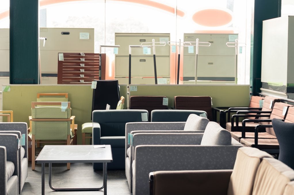 Used office chairs, tables desks on sale in Houston, TX